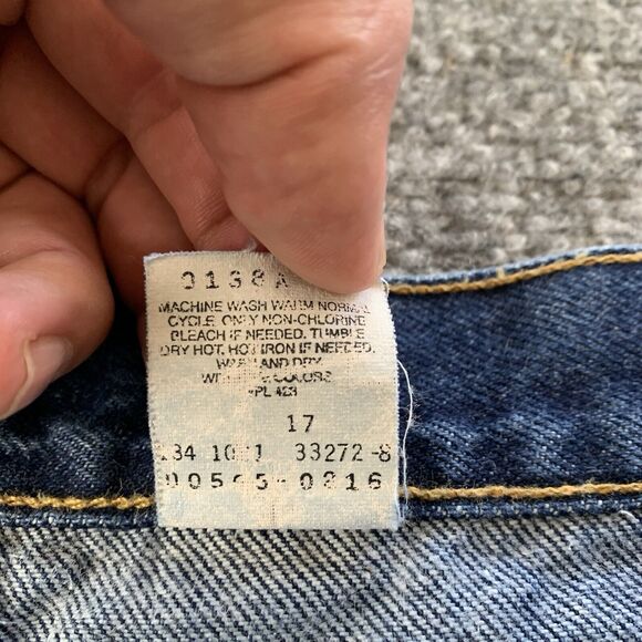 Vintage Levi’s 505 Mens Regular Fit Blue Jeans Red Tab Size 35x32 (Actual 33x32) - Picture 13 of 16